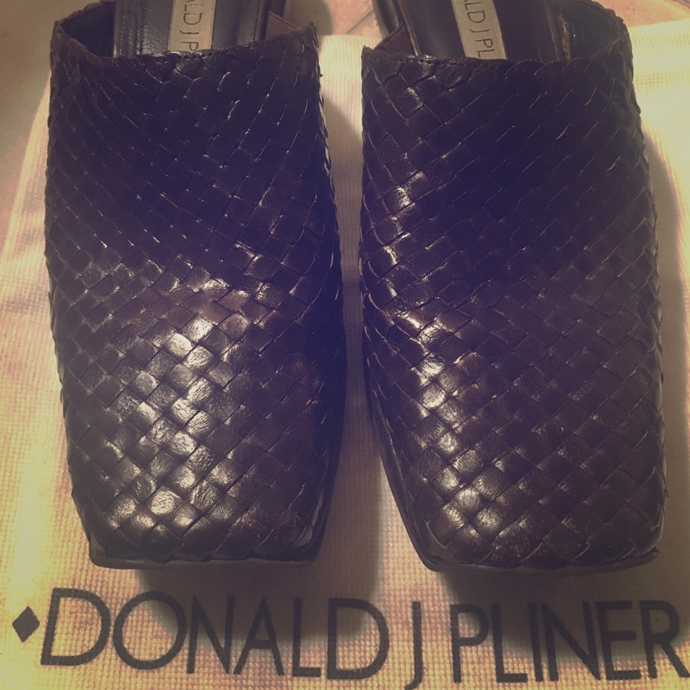 DONALD  J. PLINER wovens leather slides